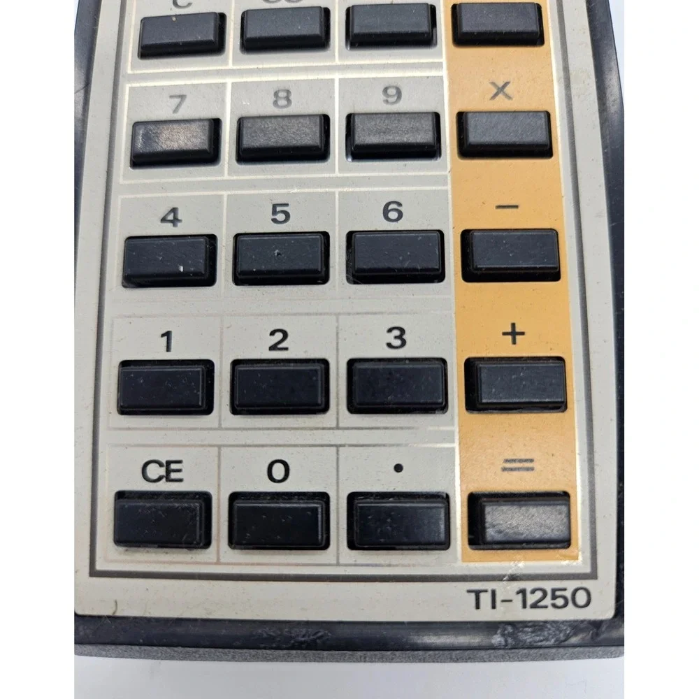 Texas Instruments TI-1250 Vintage Red LED Handheld Calculator USA 1970s UNTESTED